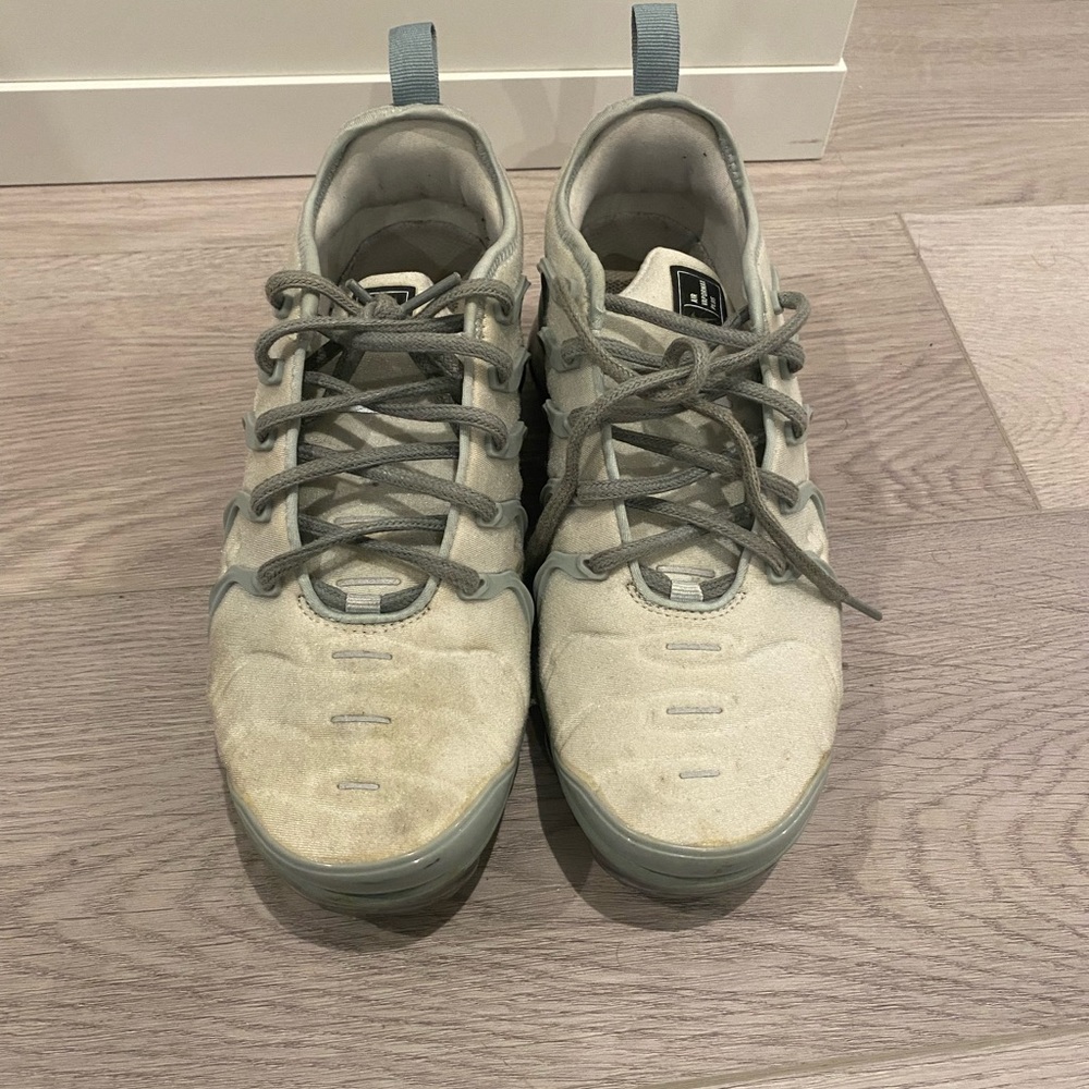 Nike vapor max sneakers
